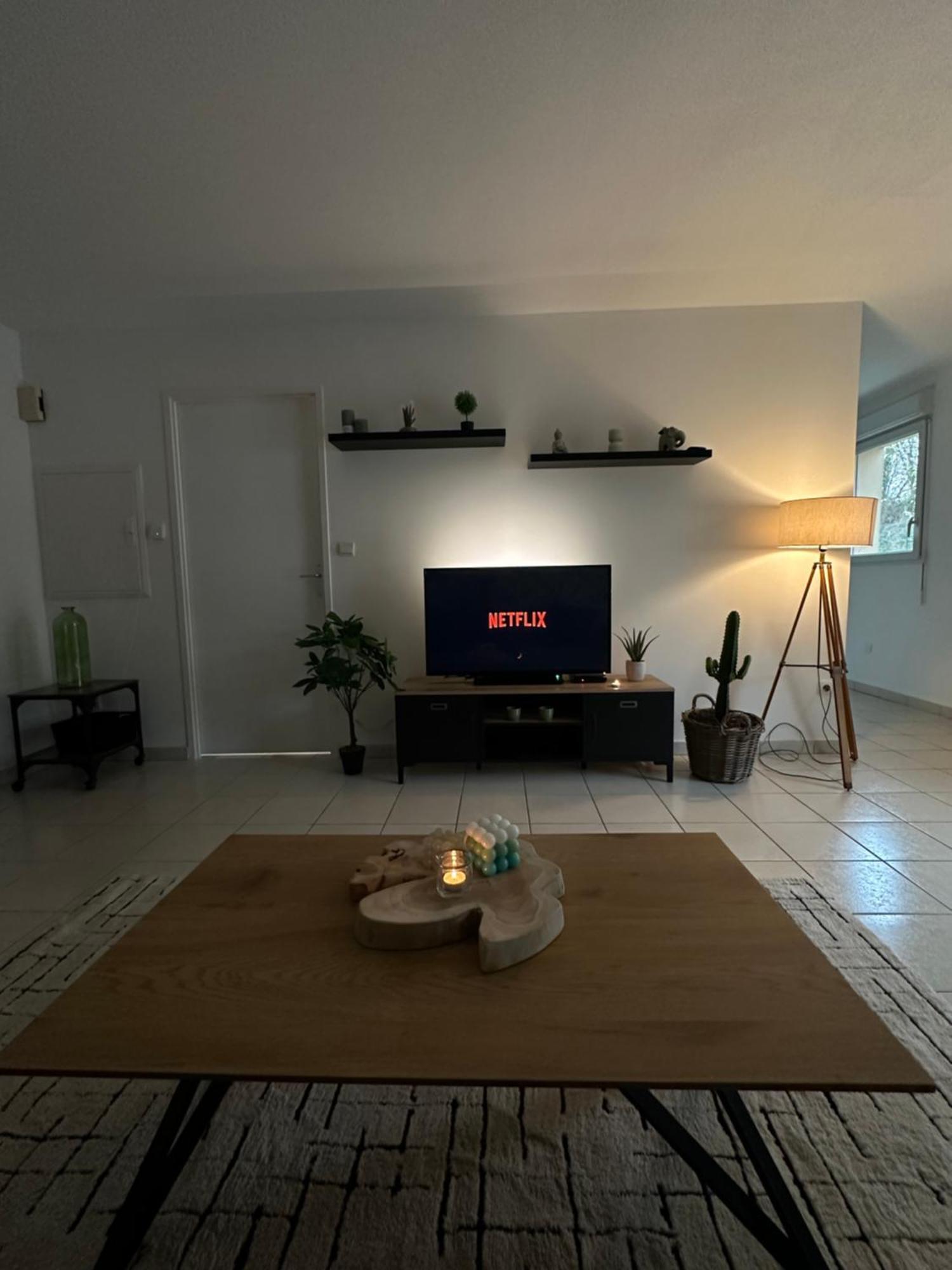 Appartement Entierement Renove Roye  Luaran gambar
